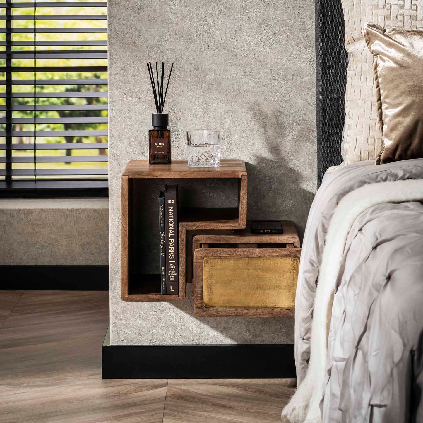 Nachtkastje Emily | Bruin Mangohout