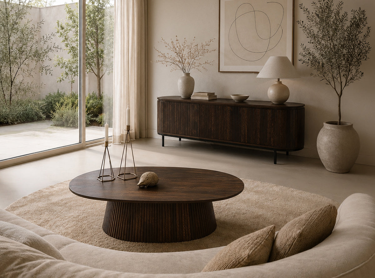TV-Meubel Noor walnoot mangohout in een interieur