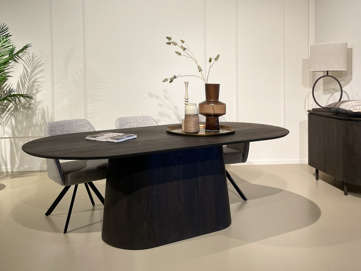 Eettafel Novero | Bruin Eiken fineer