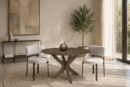 Eetkamerstoel Zoey beige stof in een interieur