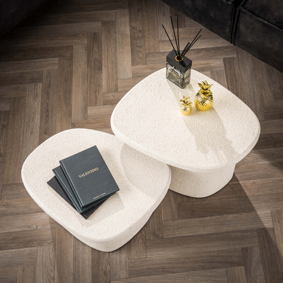 Salontafel Set Lamar klein wit marmer magazijn leegverkoop, bovenaanzicht in een interieur