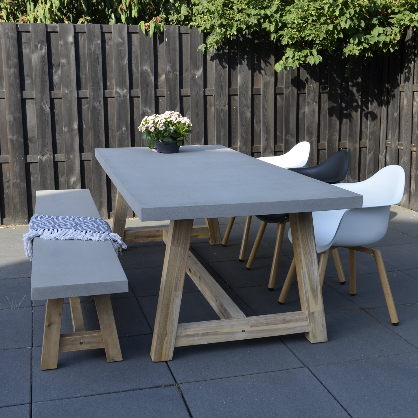 Tuinstoel Montreux | Houten Poten | Zwart