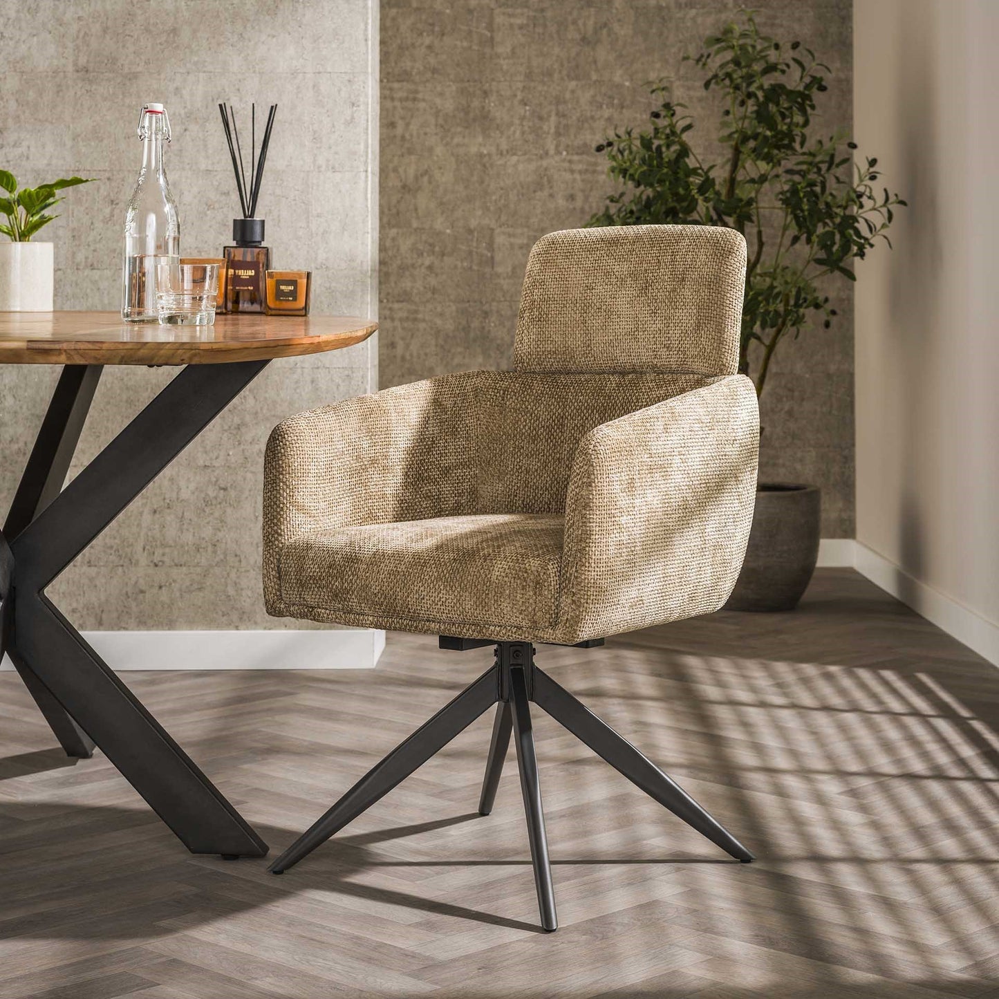 Eetkamerstoel Headrest | Gritt Zand | Magazijn leegverkoop