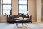 Salontafel Asher Set champagne goud aluminium, vooraanzicht in een interieur