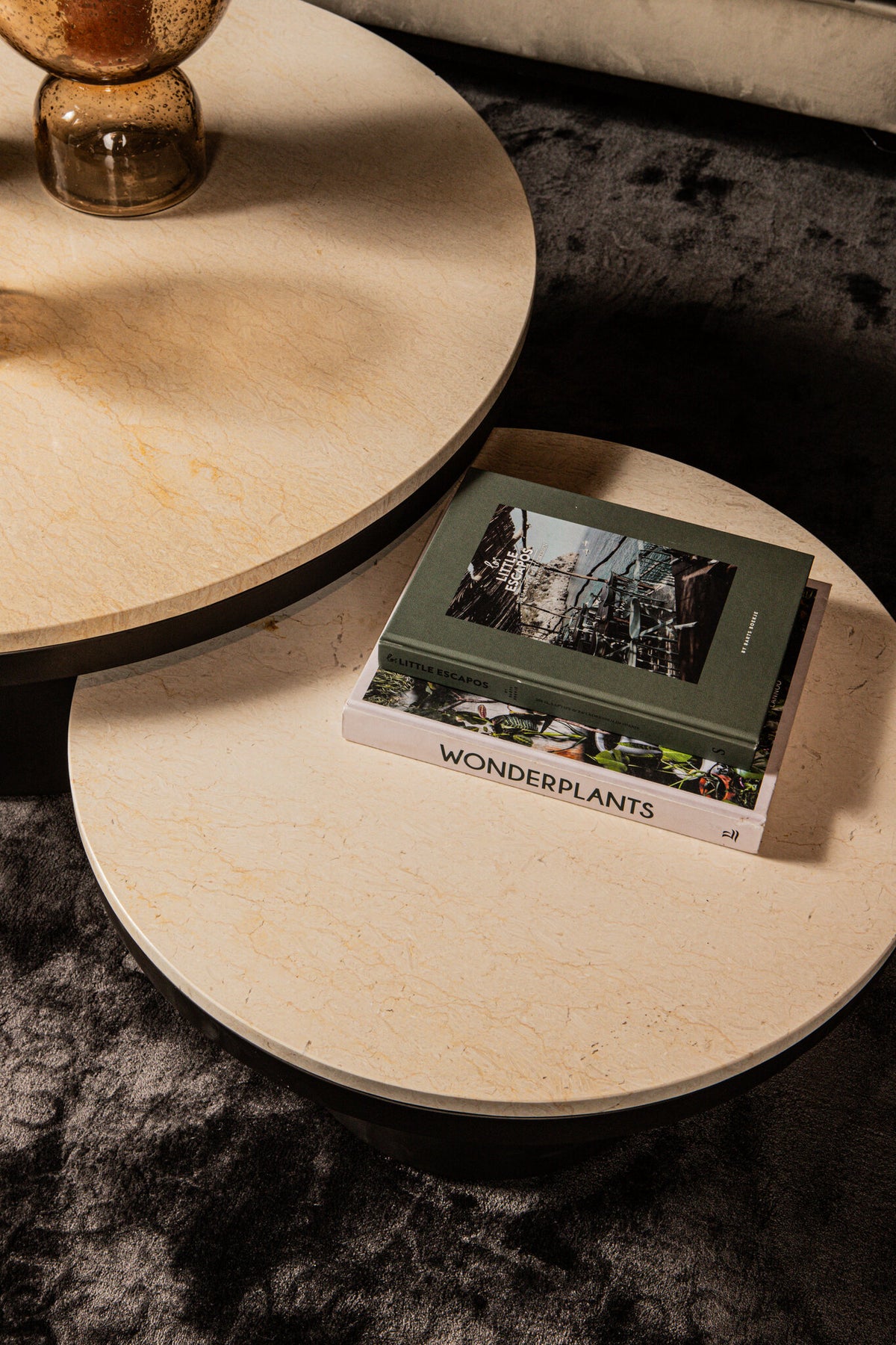Salontafel Bregt | Hoog | Beige Marmer | Magazijn leegverkoop — Detail
