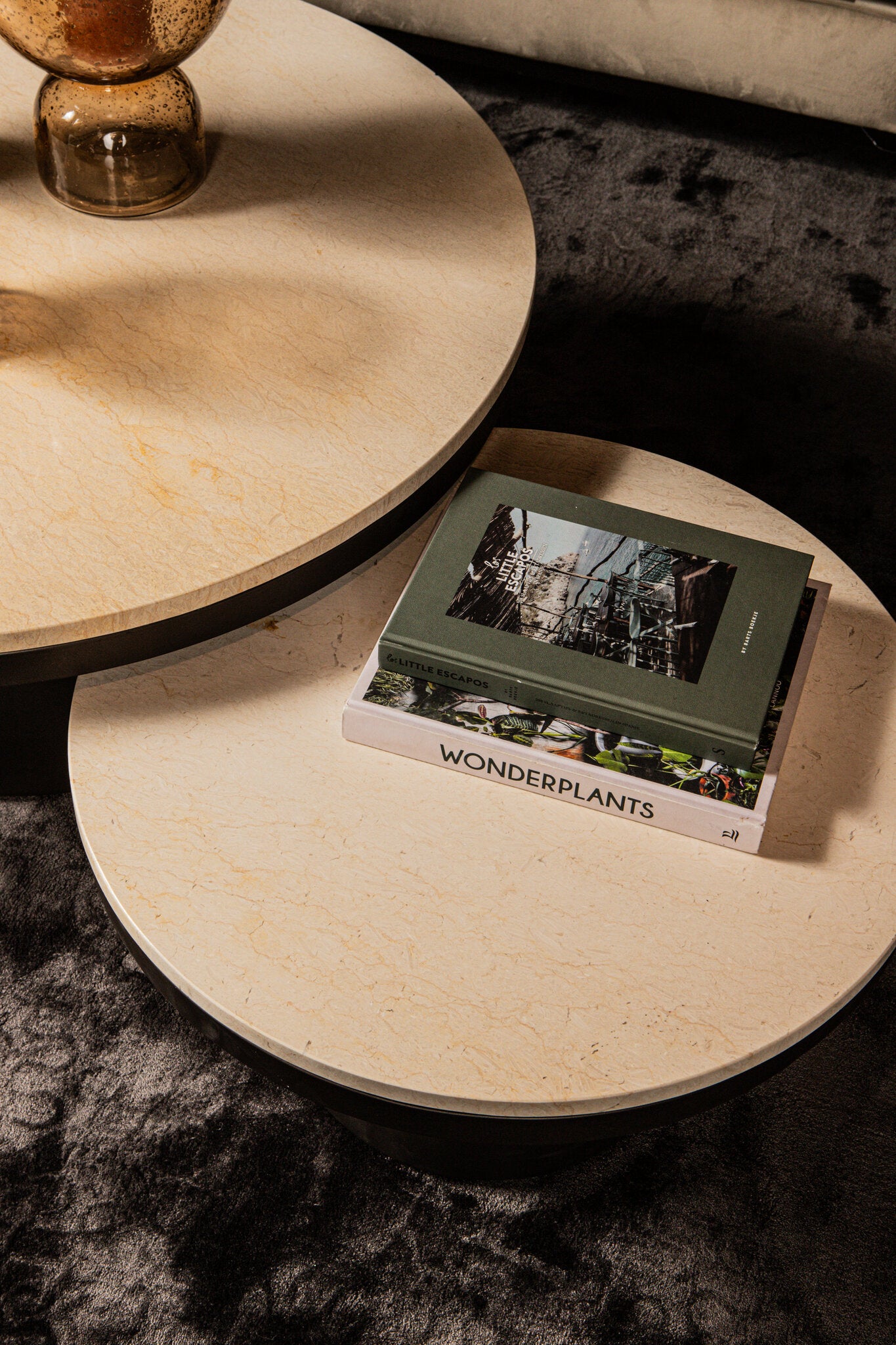 Salontafel Bregt | Hoog | Beige Marmer | Magazijn leegverkoop — Detail
