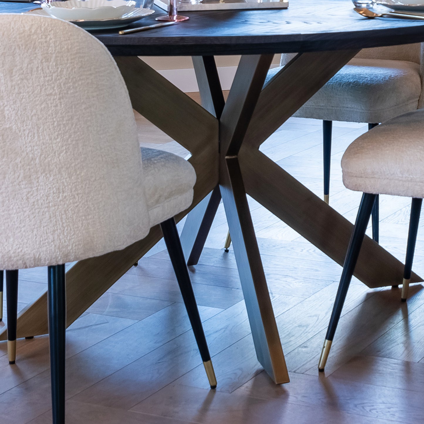 Eettafel Blackbone Rond | Zwart Eikenhout