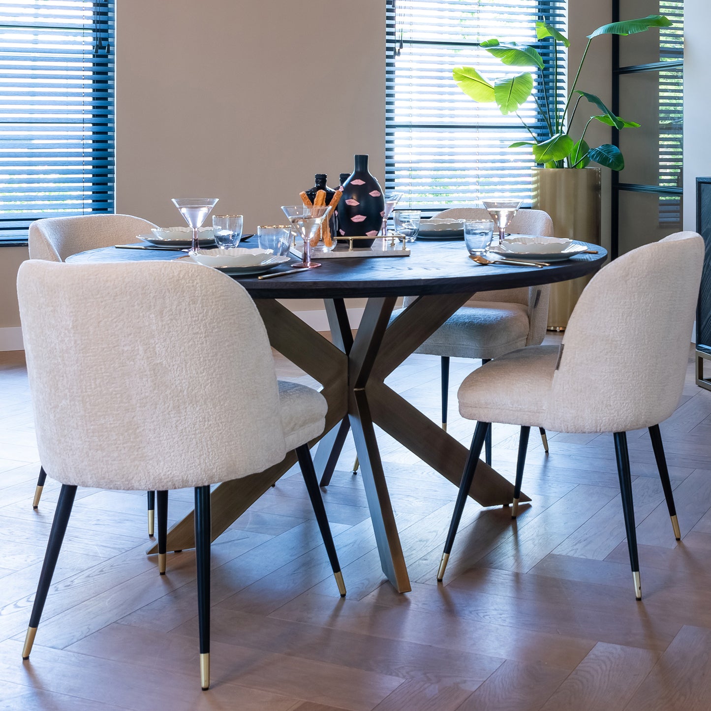 Eettafel Blackbone Rond | Zwart Eikenhout