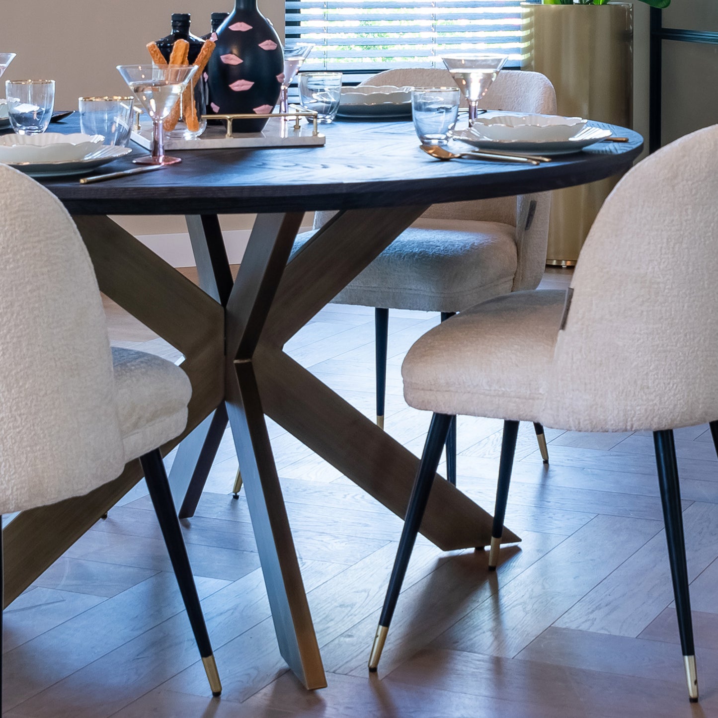 Eettafel Blackbone Rond | Zwart Eikenhout
