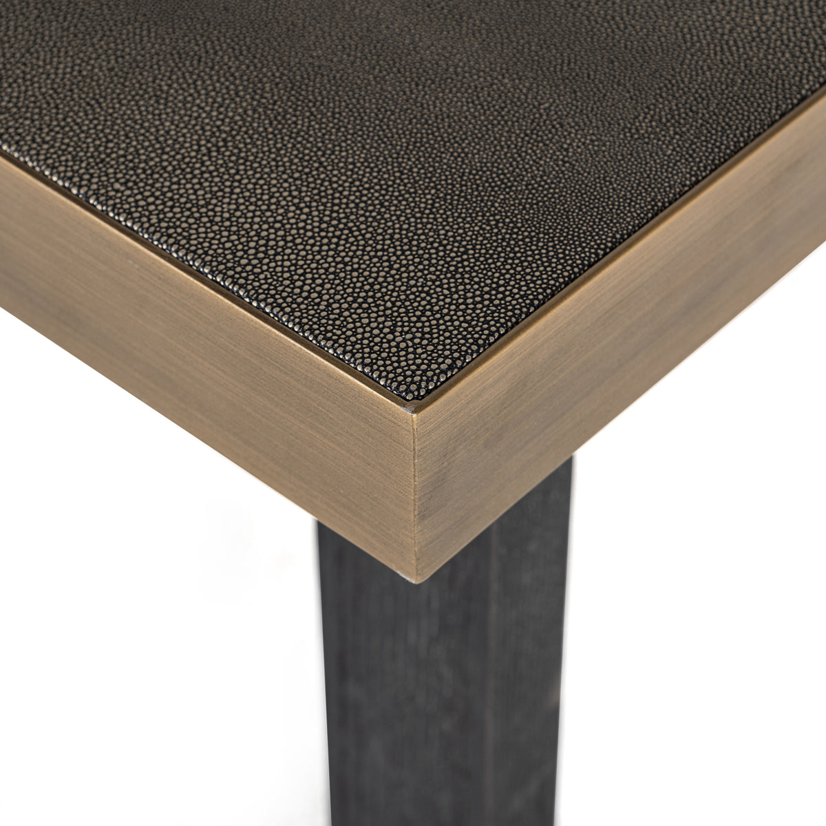 Eettafel Bloomville goud ijzer 230 cm, detail van het materiaal