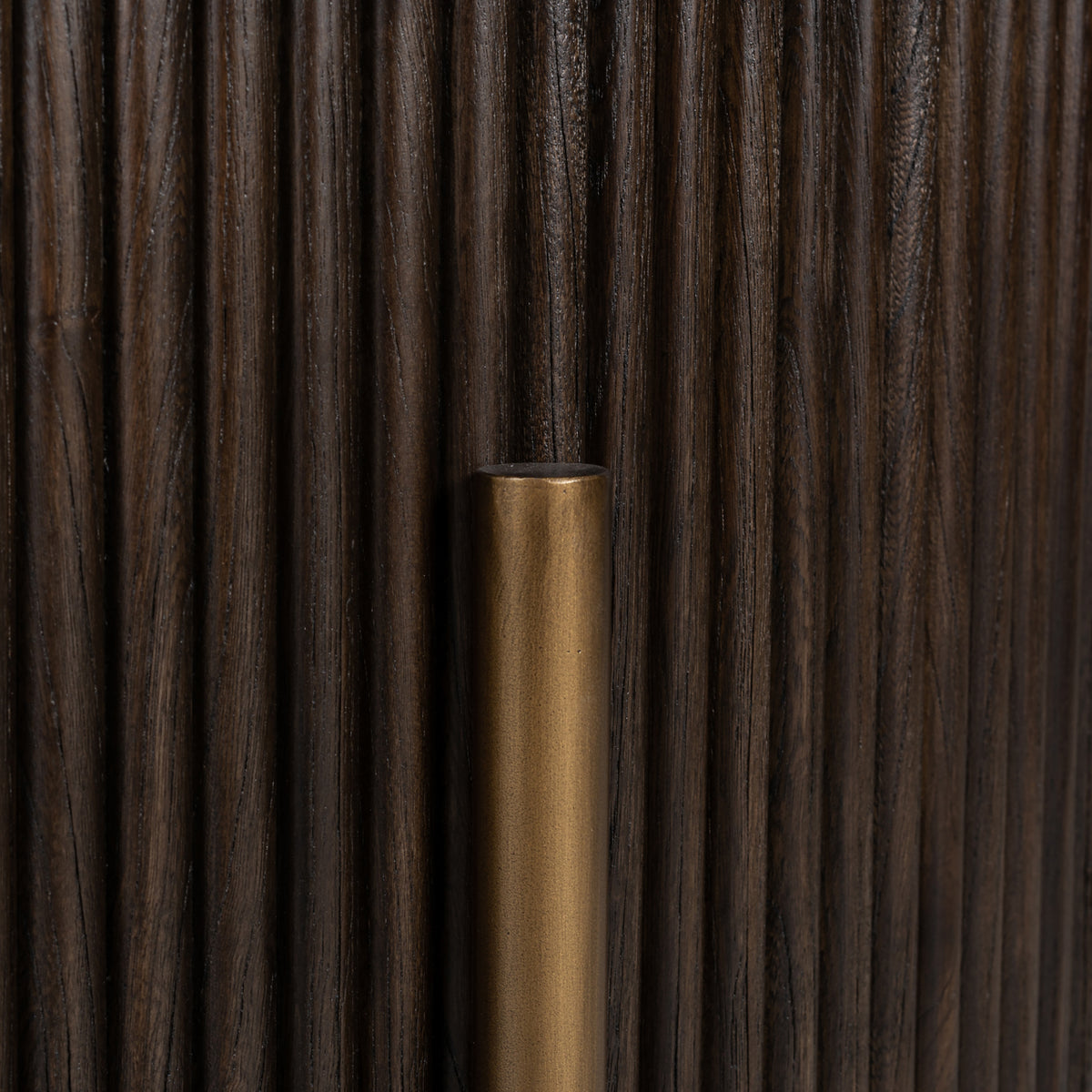 Salontafel Luxor bruin eikenhout, detail van het materiaal
