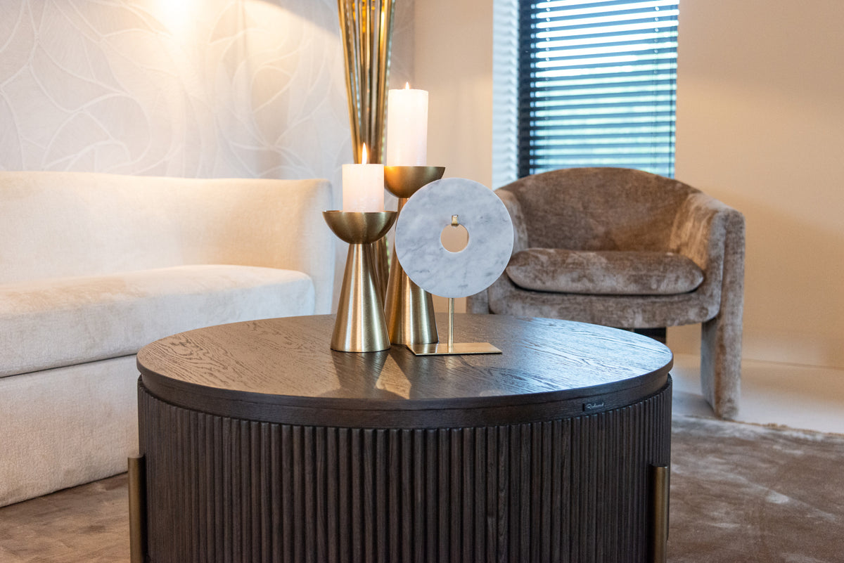 Salontafel Luxor bruin eikenhout, vooraanzicht in een interieur