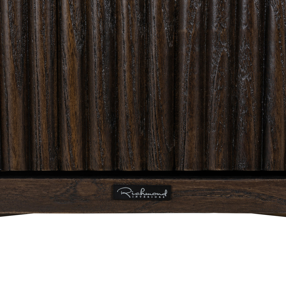 Wandkast Luxor bruin eikenhout, detail van het materiaal