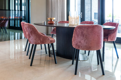 Eettafel Luxor eikenhout in een interieur