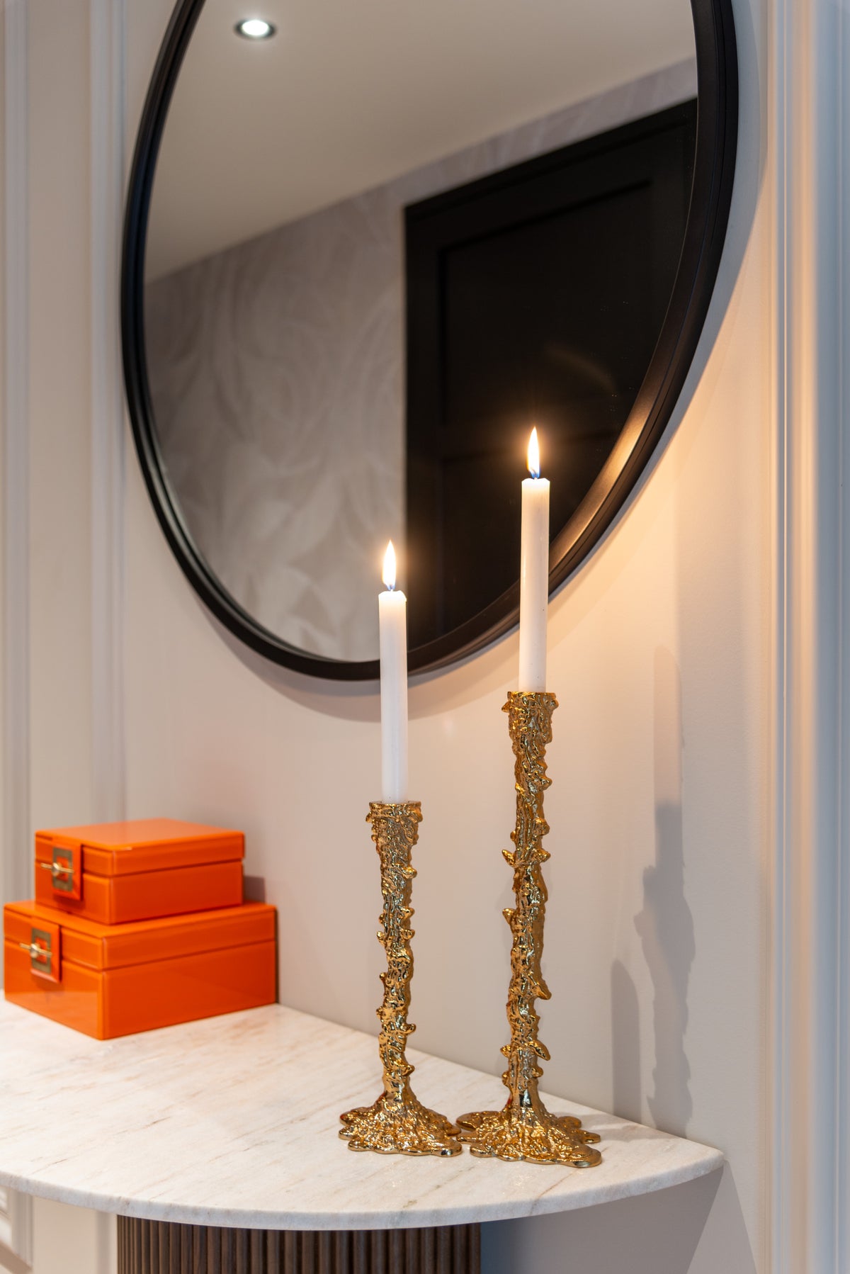 Wandtafel Mayfield wit marmer in een interieur
