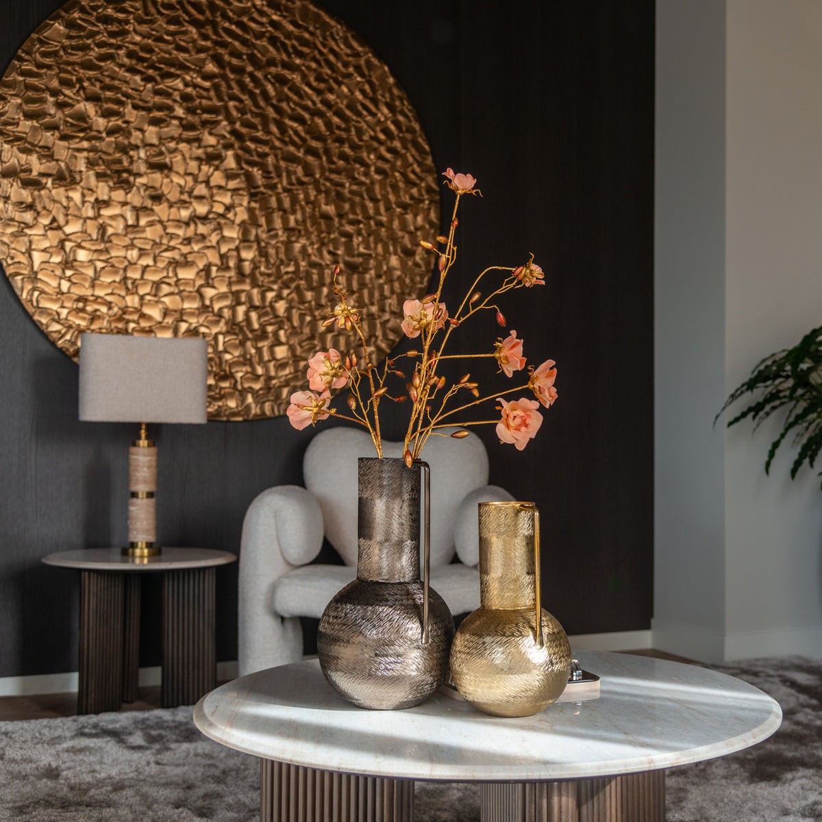 Wandtafel Mayfield wit marmer in een interieur