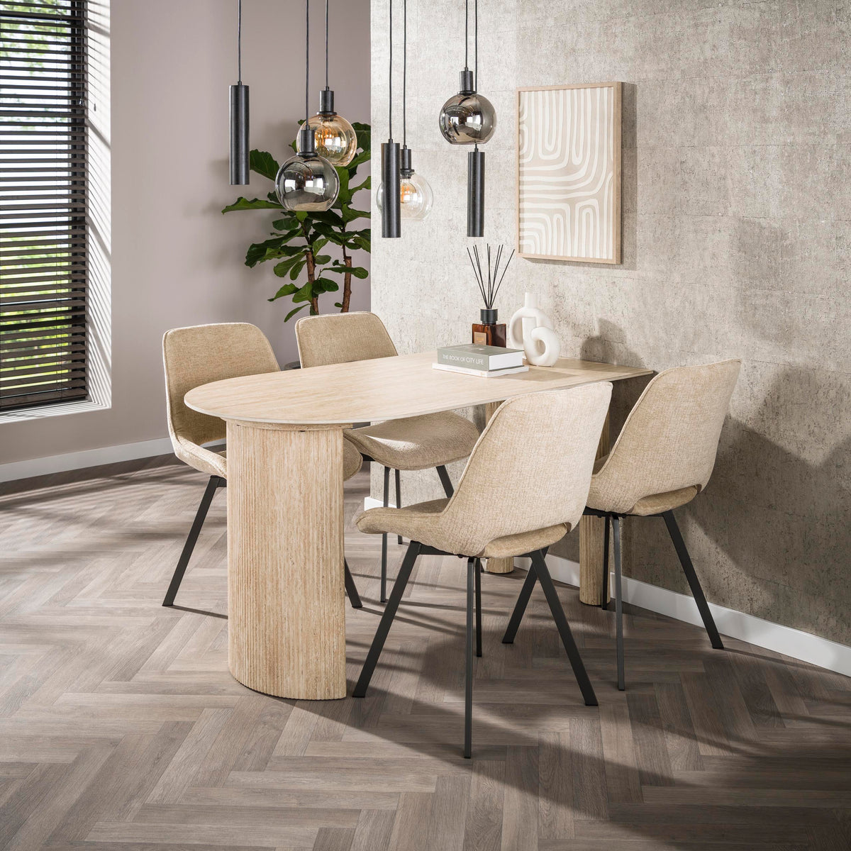 Hanglamp Orion metaal zwart in een interieur