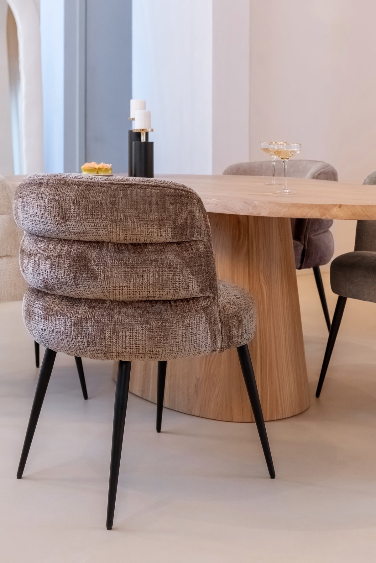 Eettafel Riva naturel eikenhout