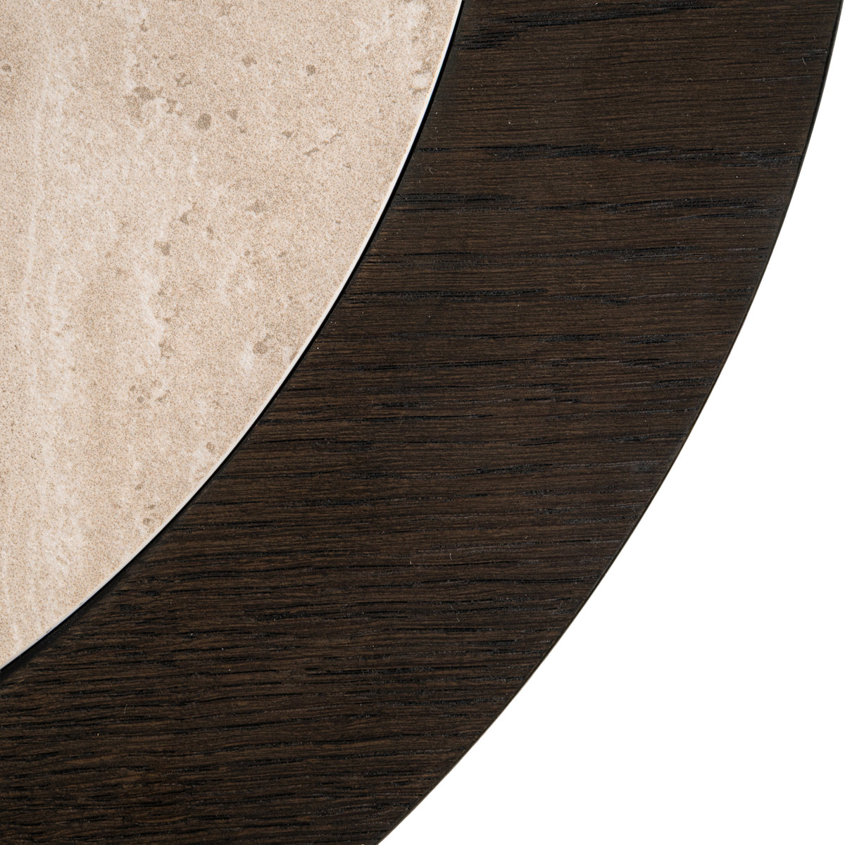 Bijzettafel Nando bruin eiken fineer, detail van het materiaal