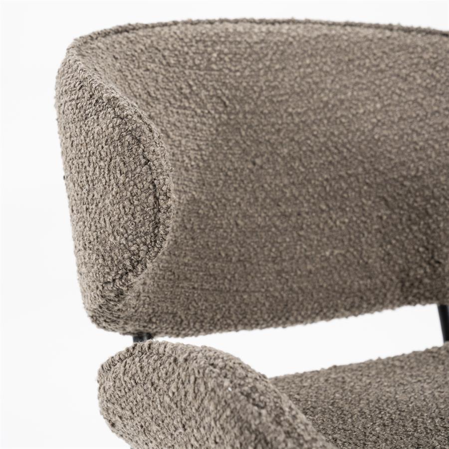 Eetkamerstoel Tess | Bruin Stof | Met Armleuning