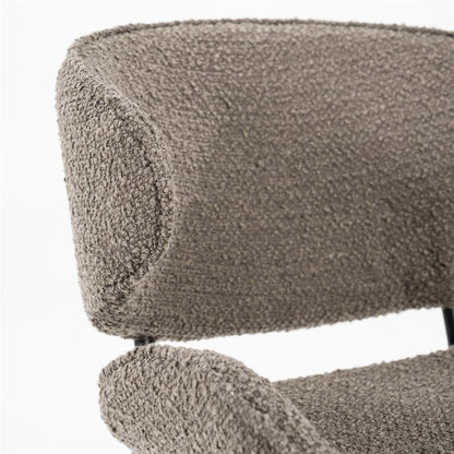 Eetkamerstoel Tess | Bruin Stof | Met Armleuning