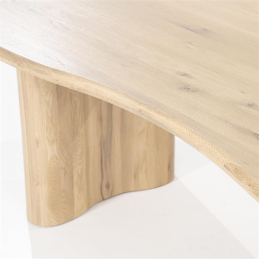 Eettafel Josh | Naturel Eikenhout | Organische Vorm