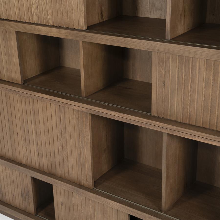 Kast Milo | Bruin Eikenhout | Schuif Deuren — Detail