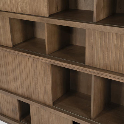 Kast Milo | Bruin Eikenhout | Schuif Deuren — Detail