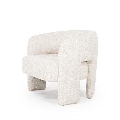 Fauteuil Hamilton beige stof, schuin vooraanzicht op witte achtergrond