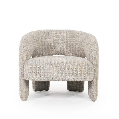 Fauteuil Hamilton taupe stof, vooraanzicht op witte achtergrond