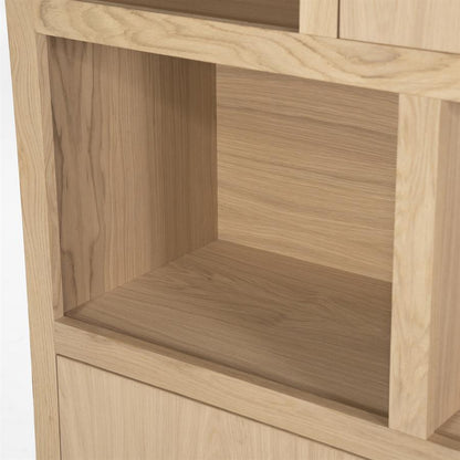 Kast Helsinki naturel eikenhout 4 vakken laag, detail van het materiaal