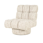 Fauteuil Fenna beige vive, schuin vooraanzicht op witte achtergrond