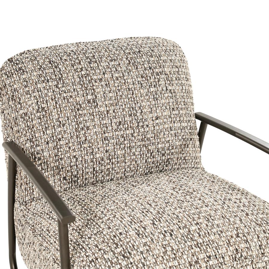 Fauteuil Norel taupe stof, detail van het materiaal