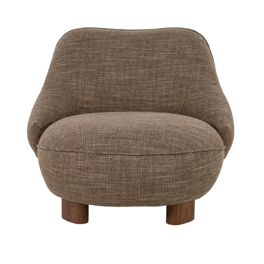 Fauteuil Lina bruin stof, vooraanzicht op witte achtergrond