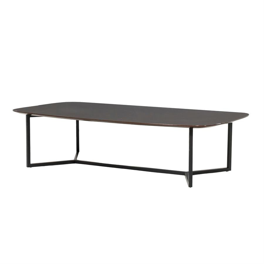 Salontafel Jace bruin mdf 130 cm, schuin vooraanzicht op witte achtergrond