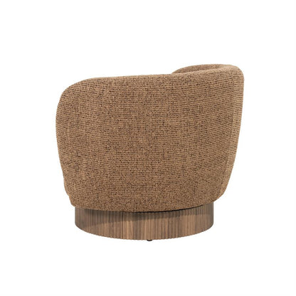 Fauteuil Norah bruin stof, zijaanzicht op witte achtergrond