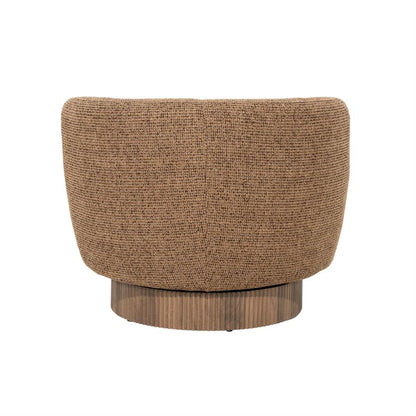 Fauteuil Norah bruin stof, achteraanzicht op witte achtergrond