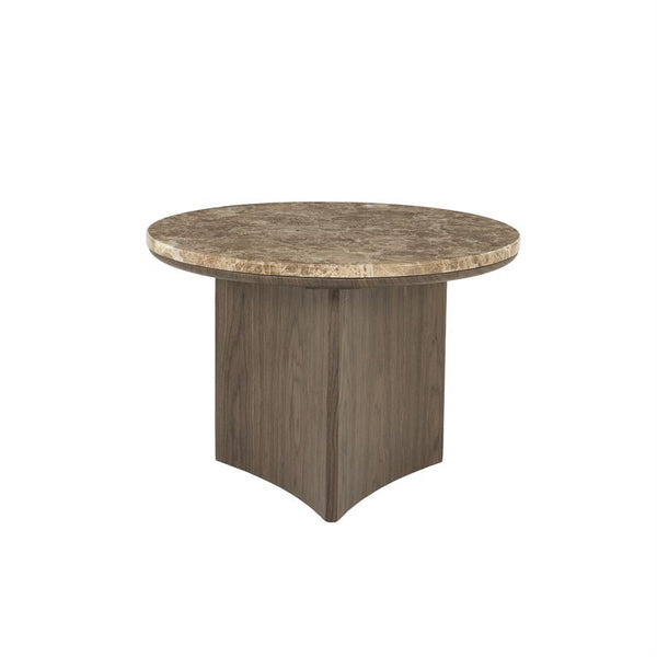 Salontafel Okke walnoot fineer 55 x 55 cm, vooraanzicht op witte achtergrond