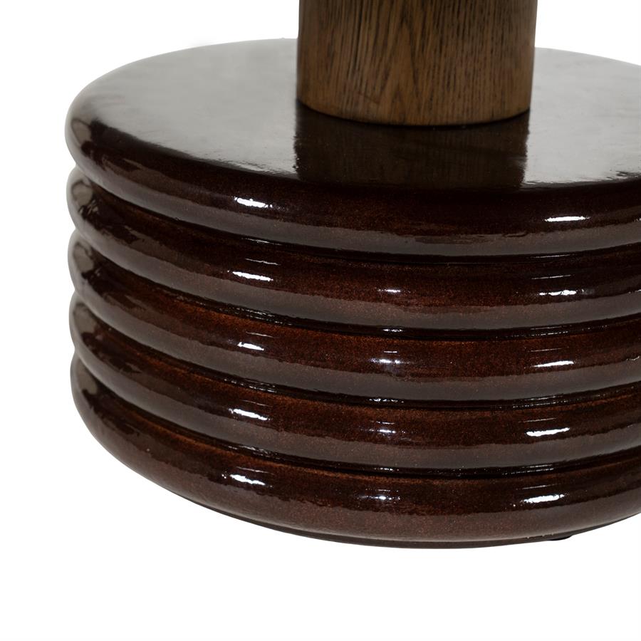 Salontafel Kyan bruin beton, detail van het materiaal