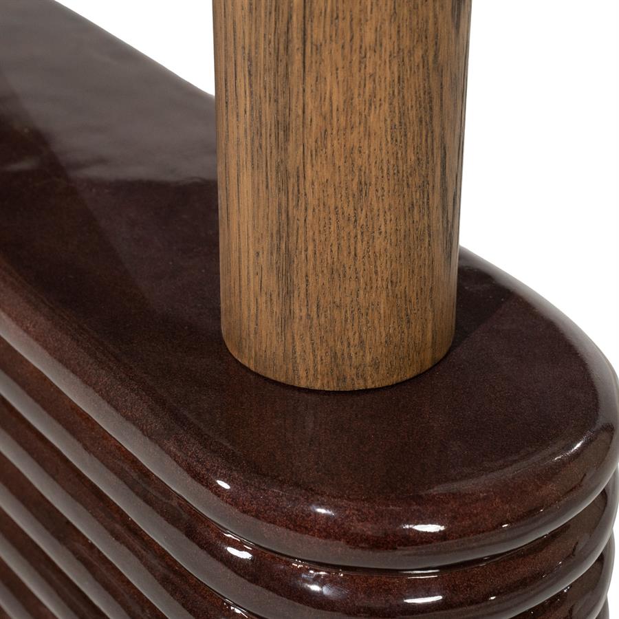 Sidetable Kyan bruin beton, detail van het materiaal