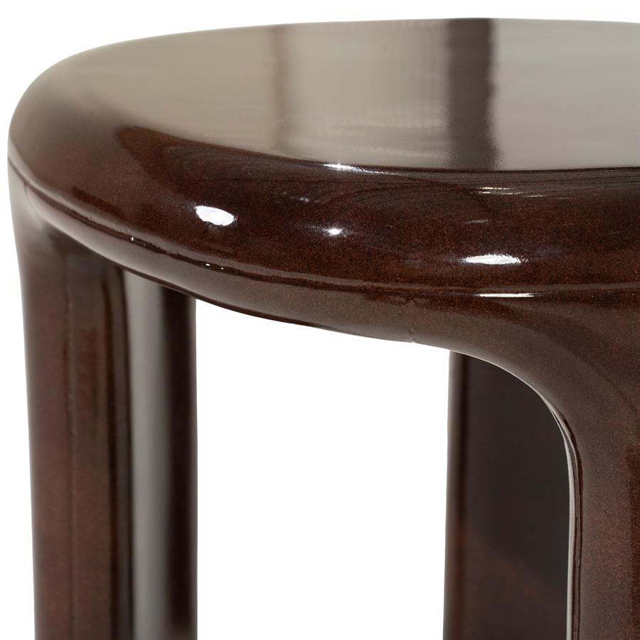 Bijzettafel Kane bruin beton, detail van het materiaal
