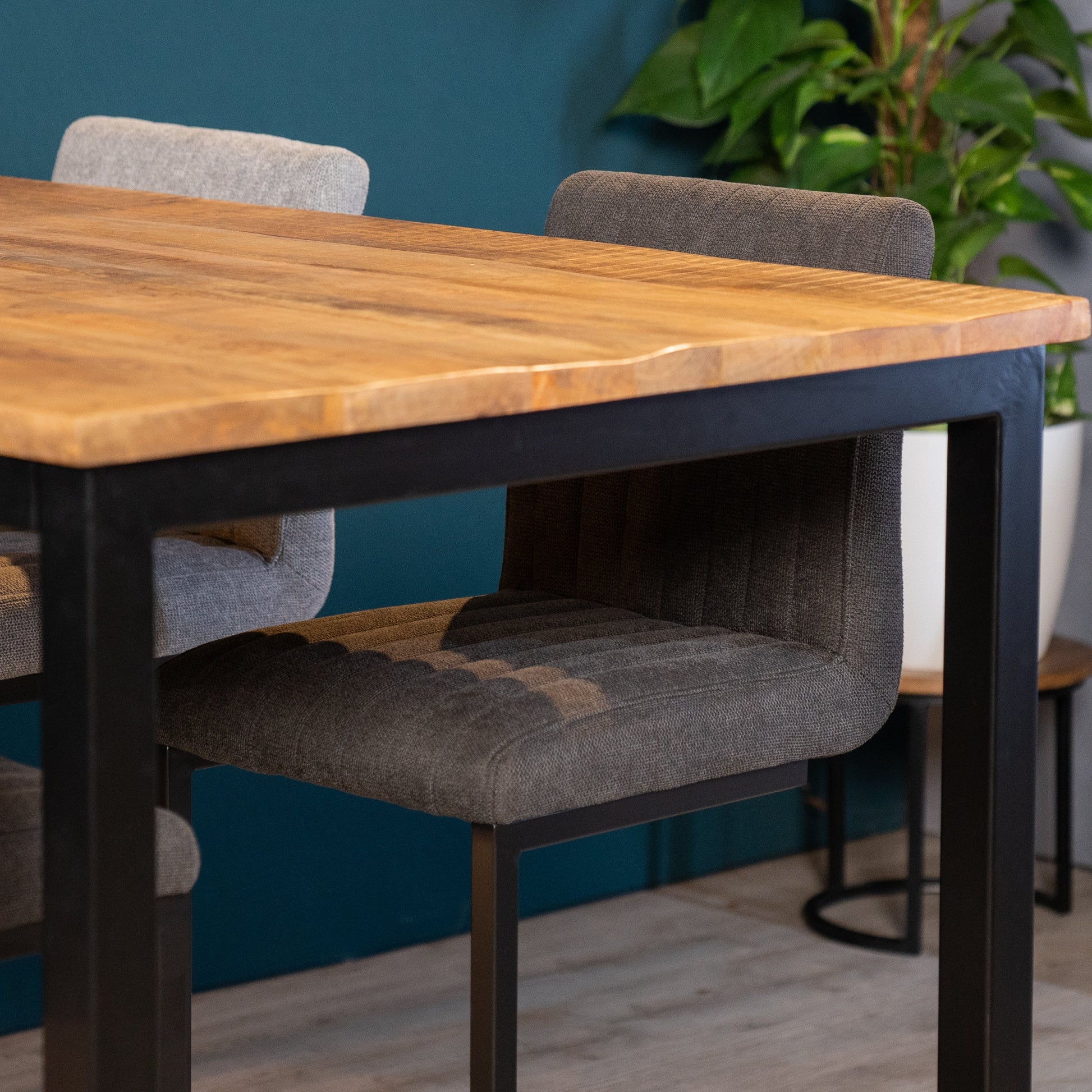 bar mangohout tafel industrieel