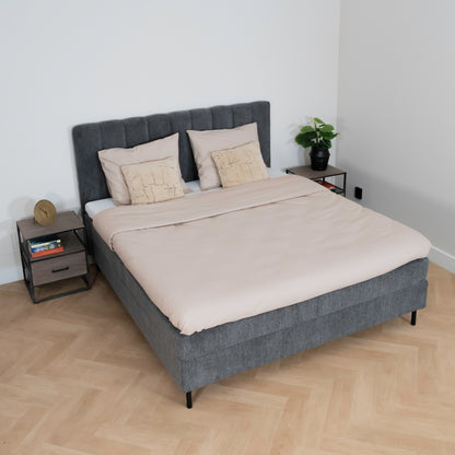 Bed Ella | Stof Grijs | Inclusief Matras & Topper