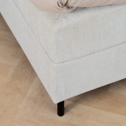 Bed Ella | Stof Beige | Inclusief Matras & Topper