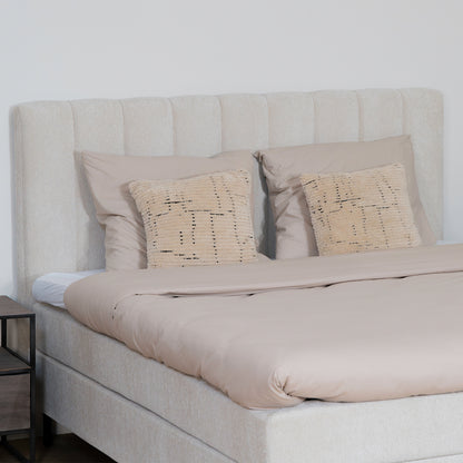 Bed Ella | Stof Beige | Inclusief Matras & Topper