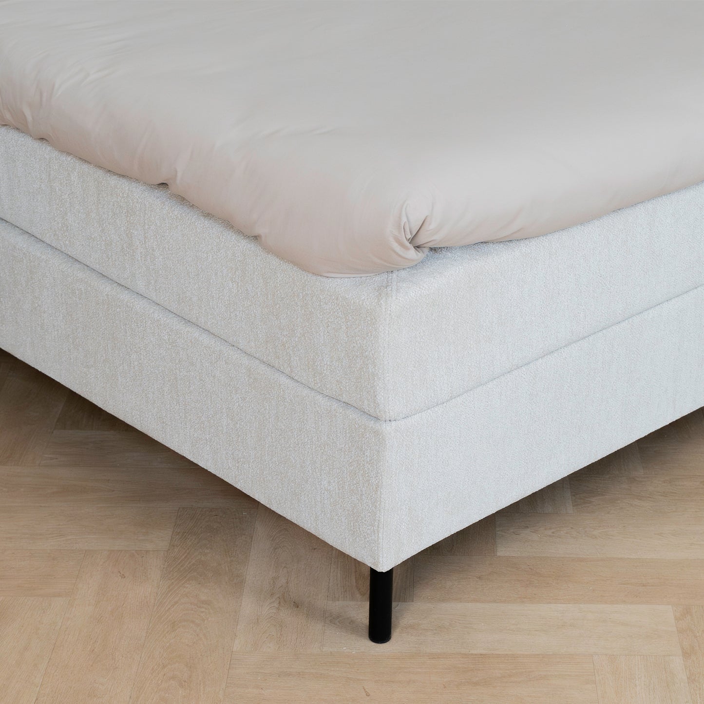 Bed Ella | Stof Beige | Inclusief Matras & Topper