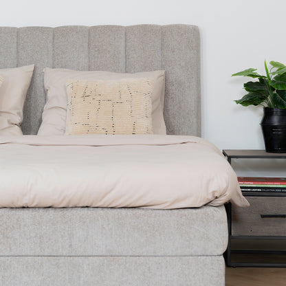 Bed Ella | Stof Taupe | Inclusief Matras & Topper