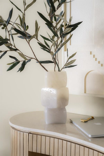 Vaas & Pot Batu beige glas in een interieur