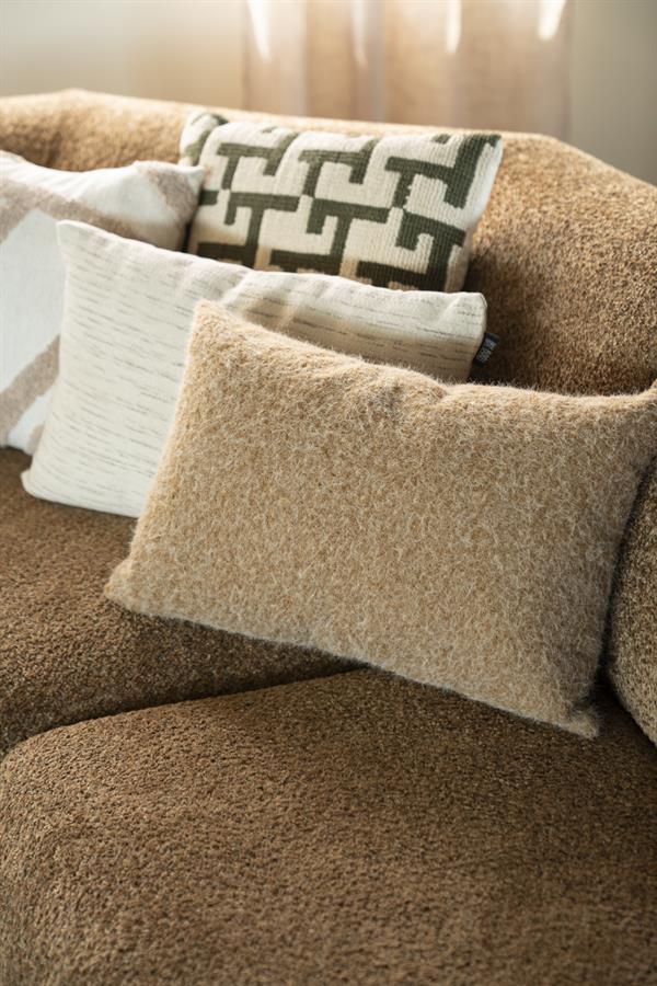 Sierkussen Kelso geel polyester in een interieur