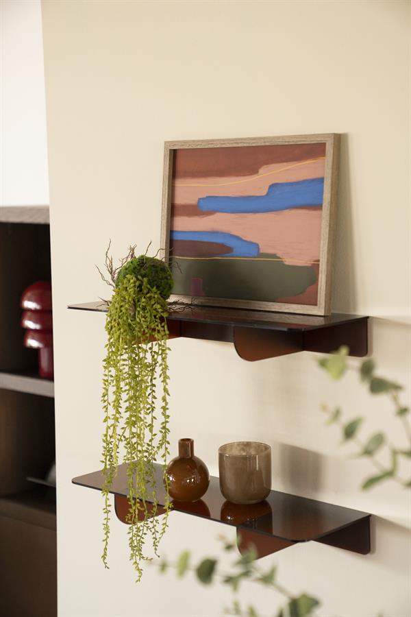 Wand decoratie Hera bruin acryl in een interieur